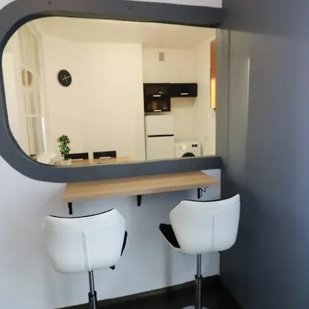 City-central Flat With Sauna Διαμέρισμα *